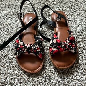Floral sandals